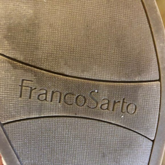 Franco Sarto Light Beige Suede Flats, size 10 - Picture 3 of 12